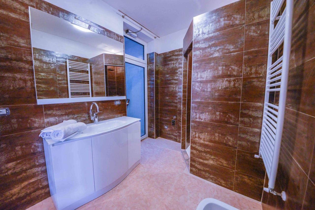 Villa Luxury House & Spa Riva del Garda Ngoại thất bức ảnh