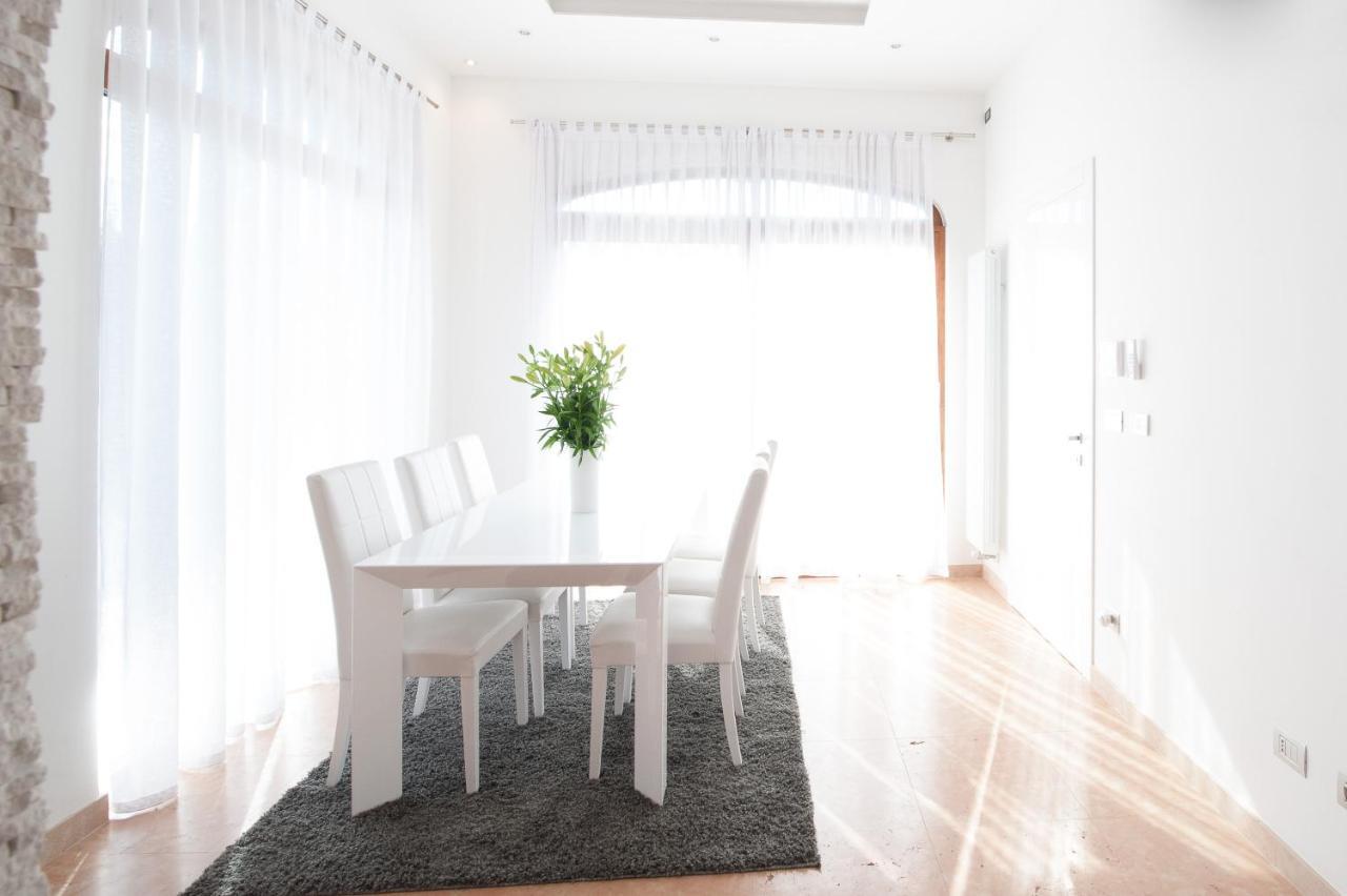 Villa Luxury House & Spa Riva del Garda Ngoại thất bức ảnh