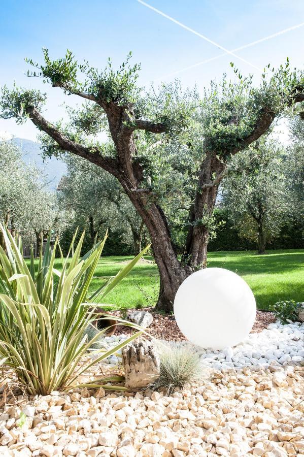 Villa Luxury House & Spa Riva del Garda Ngoại thất bức ảnh