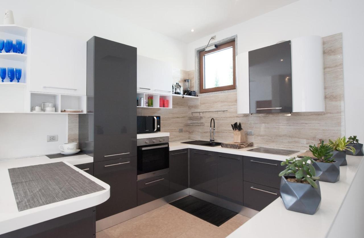 Villa Luxury House & Spa Riva del Garda Ngoại thất bức ảnh